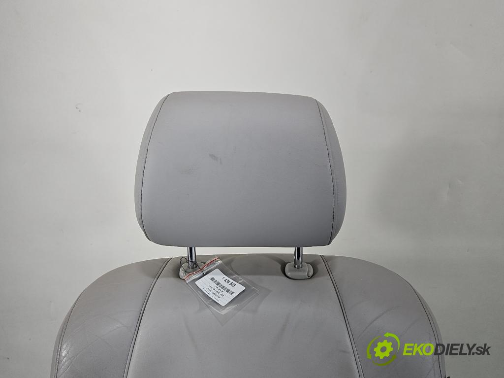 Lexus RX II 2003-2008 3.3 V6 211KM automatic 155 kW 3311 cm3 5- Sedačka ľavý  (Sedačka, sedadlo)