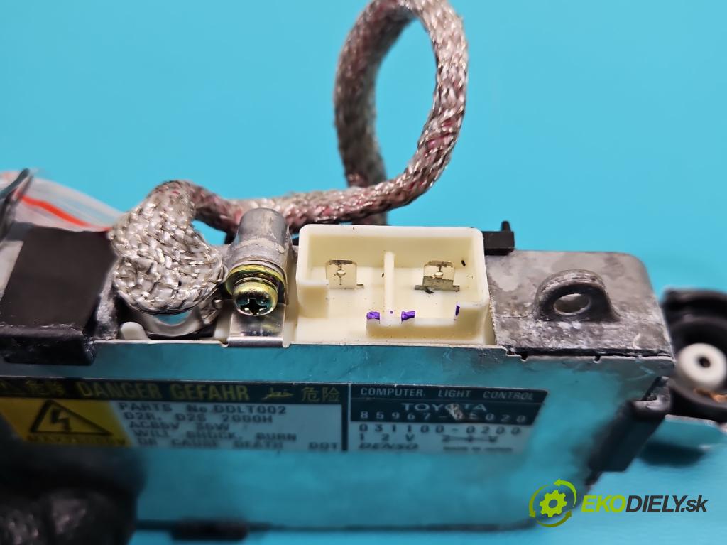 Lexus RX II 2003-2008 3.3 V6 211KM automatic 155 kW 3311 cm3 5- střídač: xenon 85967-0E020 (Riadiaca jednotka xenónu)