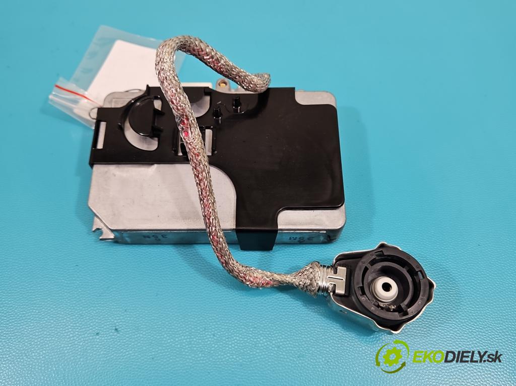 Lexus RX II 2003-2008 3.3 V6 211KM automatic 155 kW 3311 cm3 5- střídač: xenon 85967-51010 (Riadiaca jednotka xenónu)