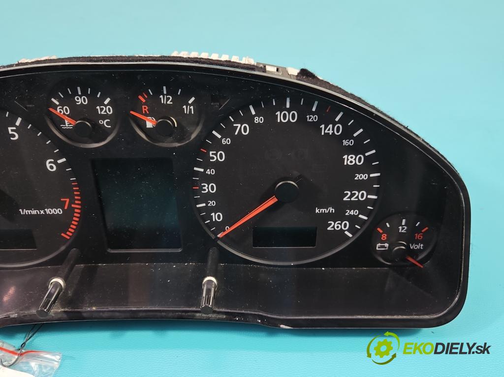 Audi A4 B5 1994-2001 1.8 T 150 HP manual 110 kW 1781 cm3 4- prístrojovka/ budíky 8D0920930N (Prístrojová doska, displej)