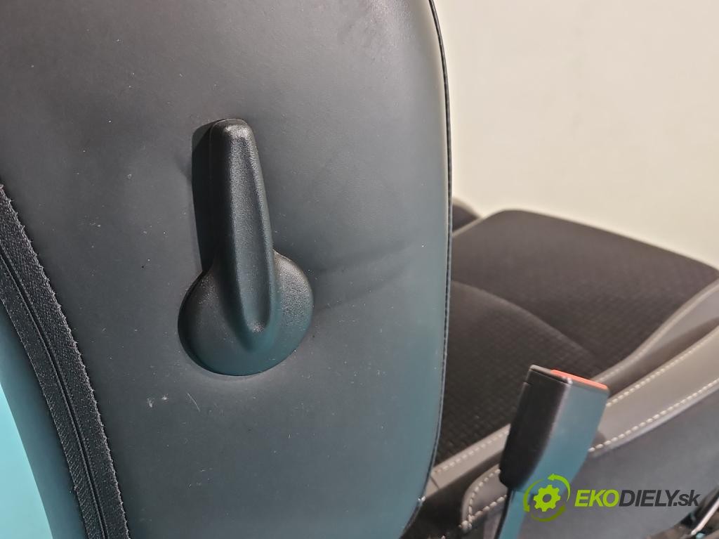 Renault Megane IV 2016-2024 1.5 dci 116 HP automatic 85 kW 1461 cm3 4- Sedačka ľavý  (Sedačka, sedadlo)