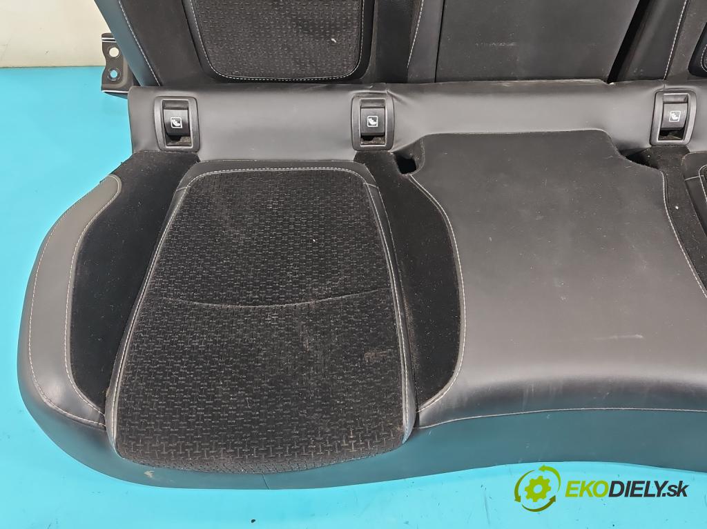 Renault Megane IV 2016-2024 1.5 dci 116 HP automatic 85 kW 1461 cm3 4- Pohovka: zadné  (Sedadlo)