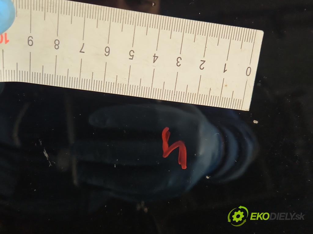 Peugeot 4007 2007-2012 2.2 hdi 156 HP automatic 115 kW 2179 cm3 5- kapota predná