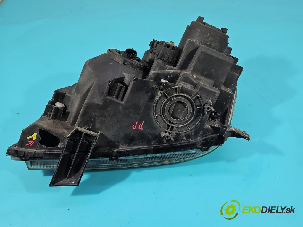 Suzuki Grand Vitara II 2005-2014 2.0 16V 140 HP manual 103 kW 1995 cm3 5- Reflektor: pravý  (Svetlo predné pravé)