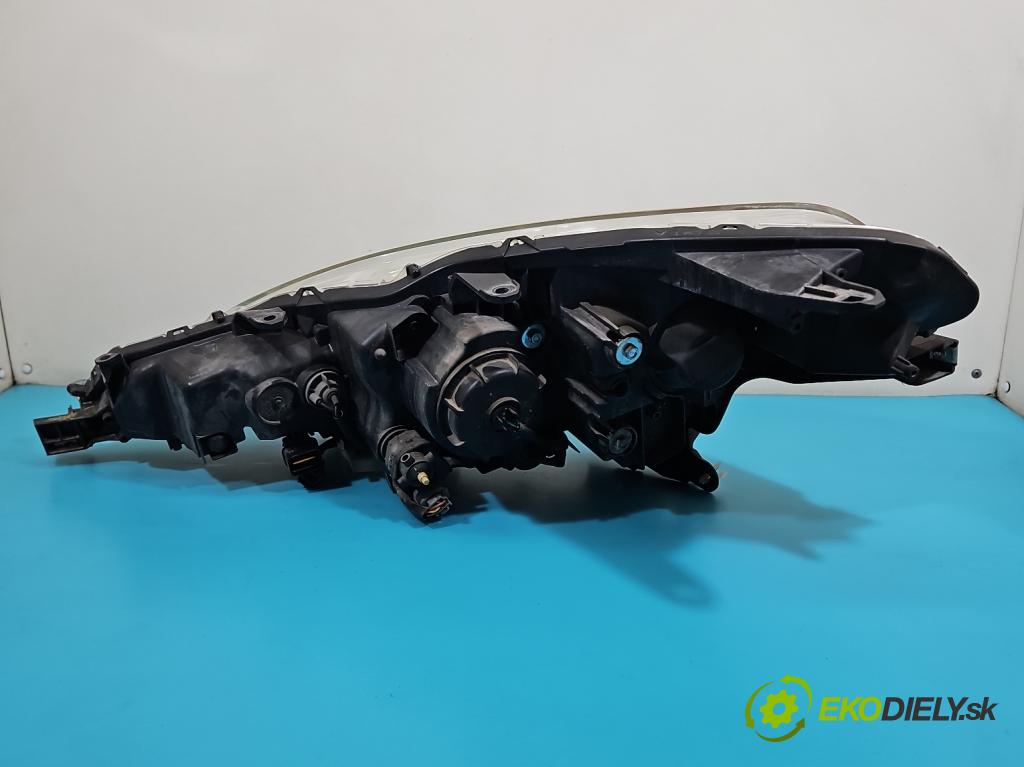 Peugeot 4007 2007-2012 2.2 hdi 156 HP automatic 115 kW 2179 cm3 5- Reflektor: pravý  (Svetlo predné pravé)