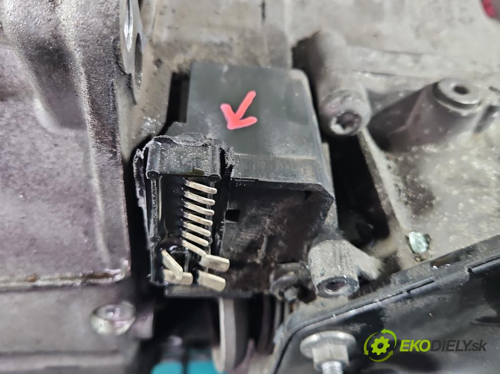 Skoda Superb III 2015-2024 1.8 TSI 179KM automatic 132 kW 1798 cm3 5- prevodovka stupeň,rýchlosť automat RRL