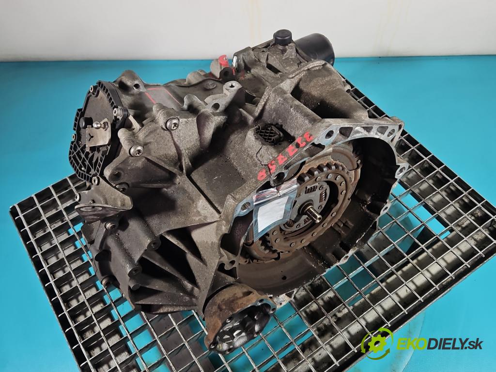 Skoda Superb III 2015-2024 1.8 TSI 179KM automatic 132 kW 1798 cm3 5- převodovka stupňová automat RRL