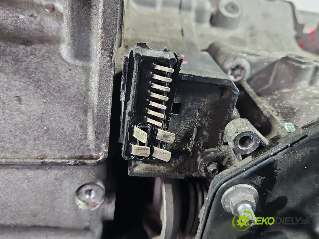 Skoda Superb III 2015-2024 1.8 TSI 179KM automatic 132 kW 1798 cm3 5- prevodovka stupeň,rýchlosť automat RRL