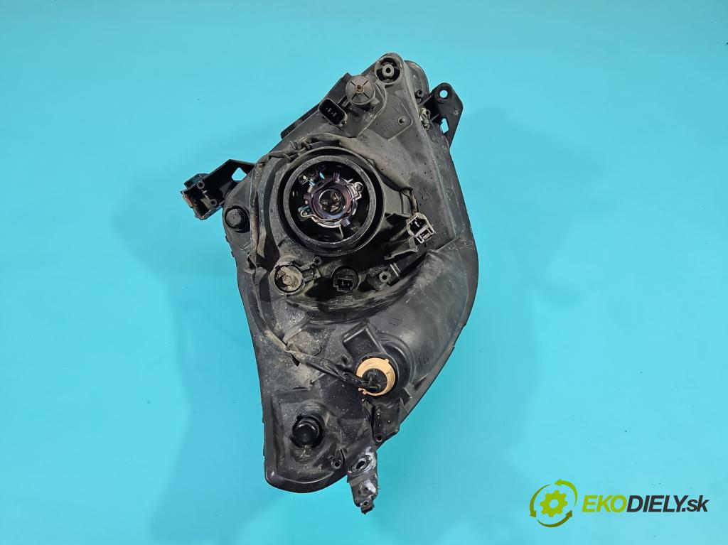 Suzuki Swift Mk6 2005-2010 1,3.0 DDiS 69KM manual 51 kW 1248 cm3 5- Reflektor: pravý 35100-62J11 (Svetlo predné pravé)