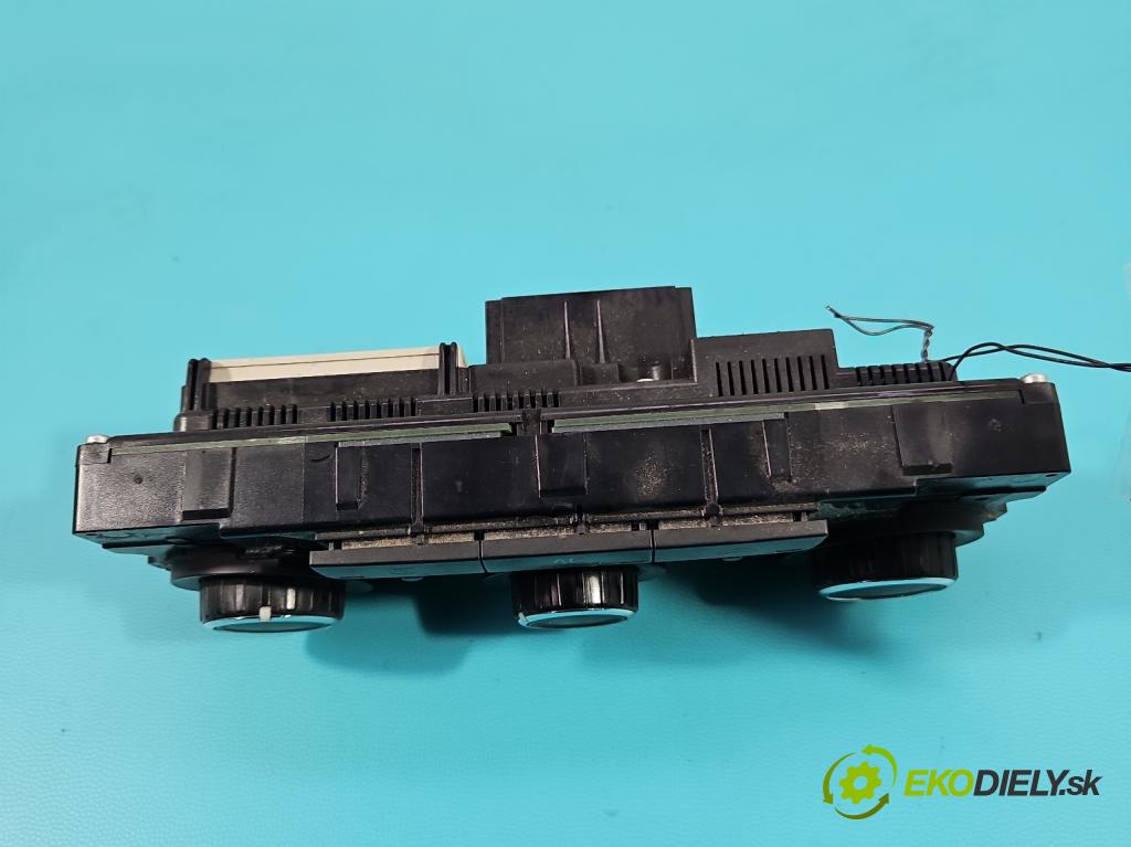 Skoda Octavia II 2004-2013 1.6 SR 102 HP manual 75 kW 1595 cm3 5- panel kúrenia 3T0820047AB