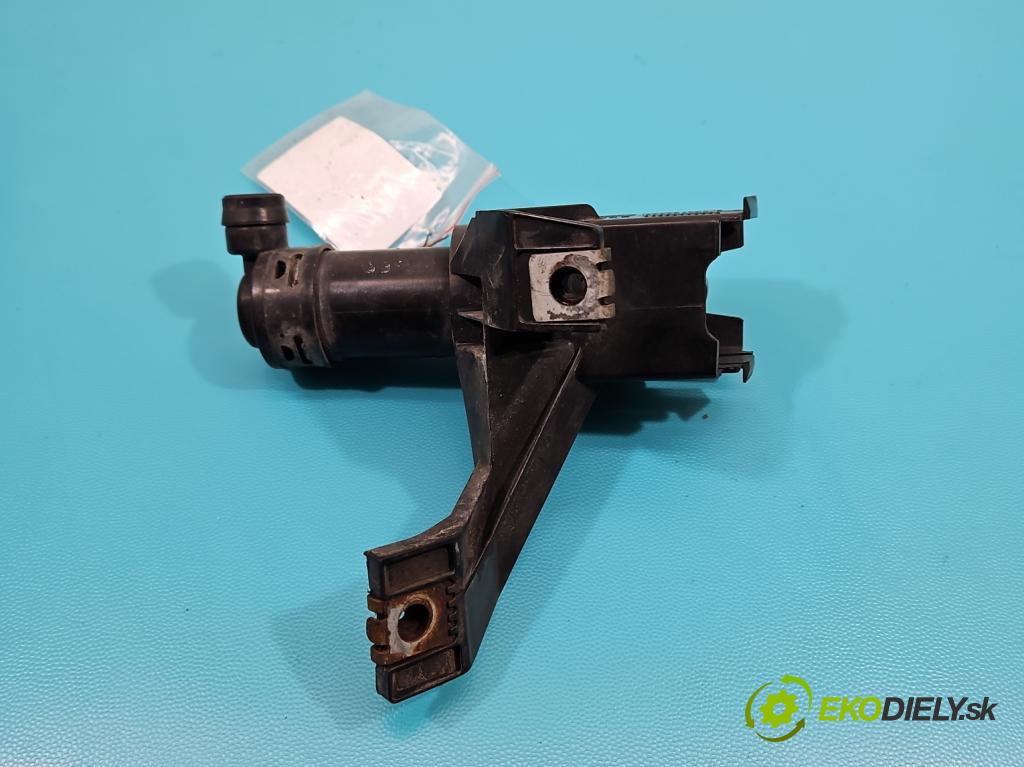 Lexus RX II 2003-2008 3.3 V6 211KM automatic 155 kW 3311 cm3 5- ostrekovač reflektor: ľavý  (Motorček ostrekovačov)