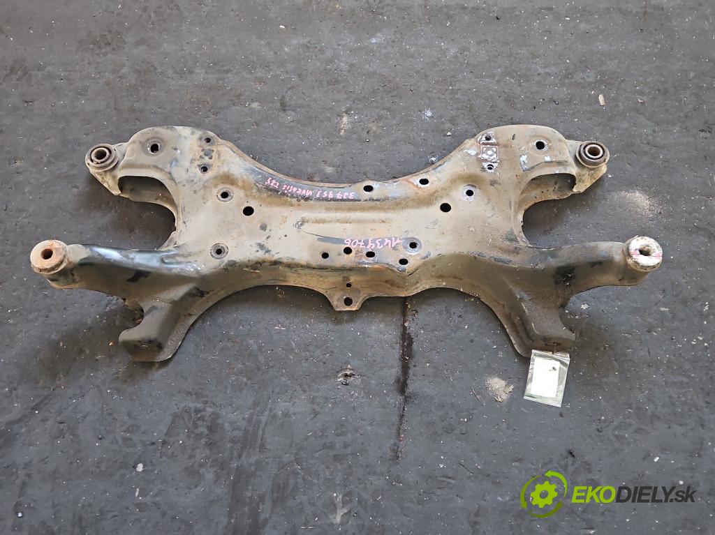 Toyota Avensis II T25 2003-2008 1.6 vvti 110 HP manual 81 kW 1598 cm3 4- výstuha motora 