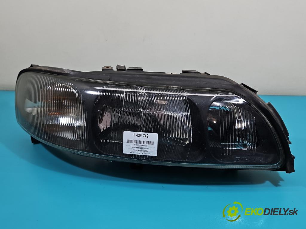 Volvo S60 I 2000-2010 2.4 D5 163 HP manual 120 kW 2401 cm3 4- Reflektor: pravý  (Svetlo predné pravé)