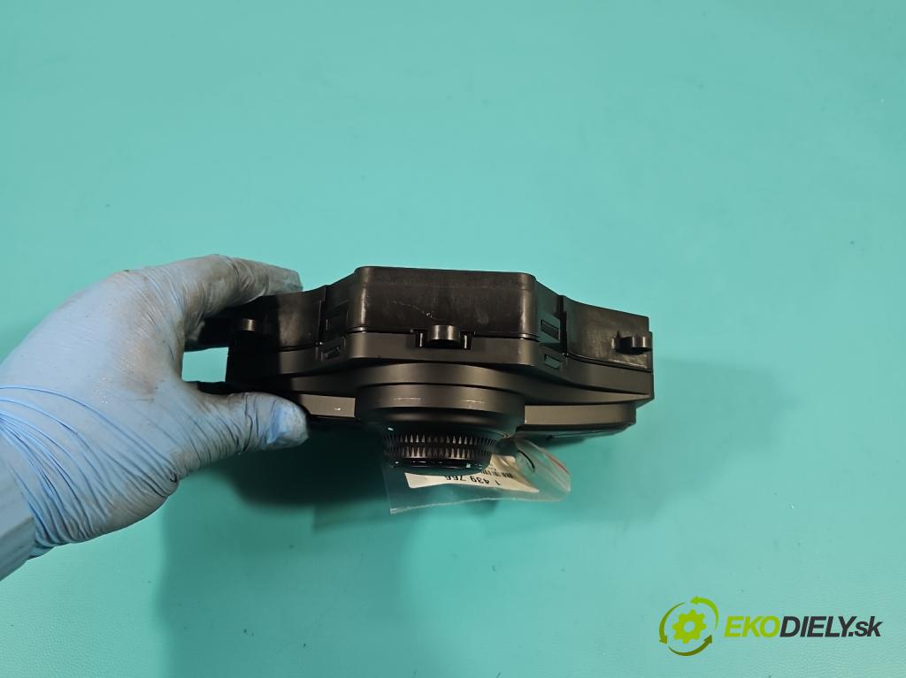 Hyundai I30 I 2007-2012 1.6 16V 122 HP manual 89,7 kW 1591 cm3 5- panel kúrenia 97250-2L600