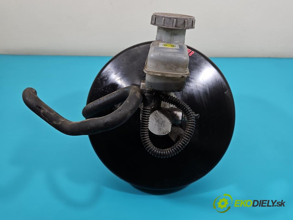 Suzuki Grand Vitara II 2005-2014 2.0 16V 140 HP manual 103 kW 1995 cm3 5- servo brzdové 0204023129