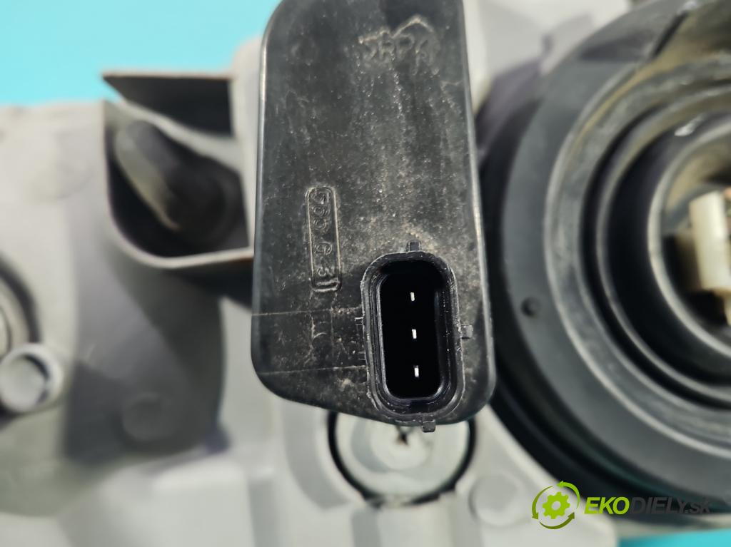 Chevrolet Aveo T200 2003-2008 1.4 16V 94 HP manual 69 kW 1399 cm3 4- Reflektor: pravý  (Svetlo predné pravé)