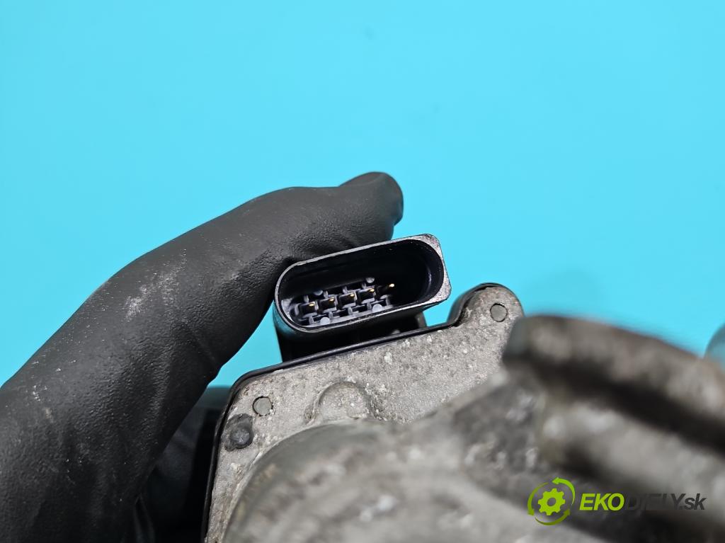 Skoda Octavia III 2013- 1.6 tdi 105 HP manual 77 kW 1598 cm3 5- klapka 04L128063P (Škrtiaca klapka)