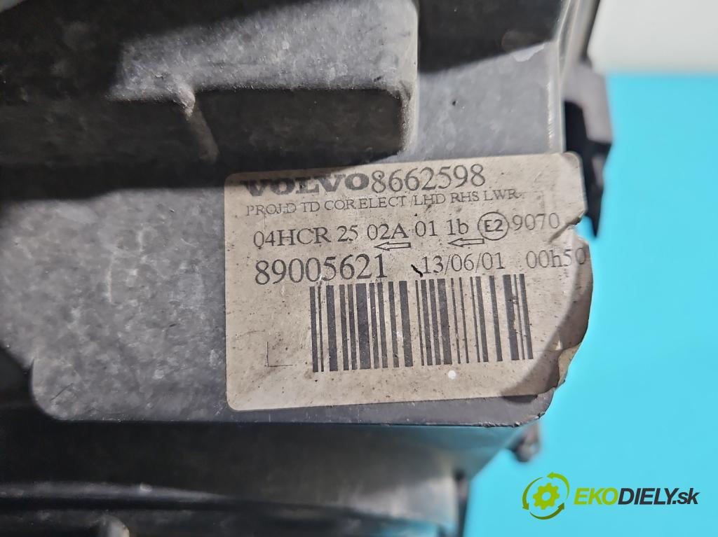 Volvo S60 I 2000-2010 2.0 T 179KM manual 132 kW 1984 cm3 4- Reflektor: pravý 8662598 (Svetlo predné pravé)