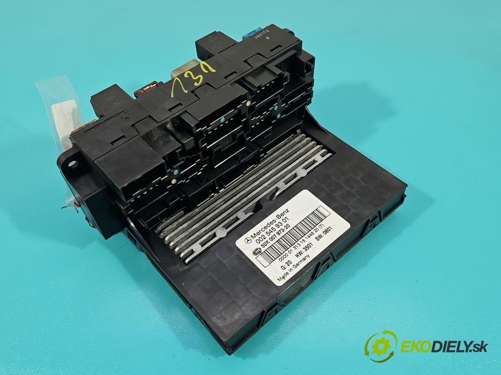 Mercedes C W203 2000-2007 2,2.0 cdi 116 hp manual 85 kW 2148 cm3 4- skříňka pojistková 0025459301 (Pojistkové skříňky)