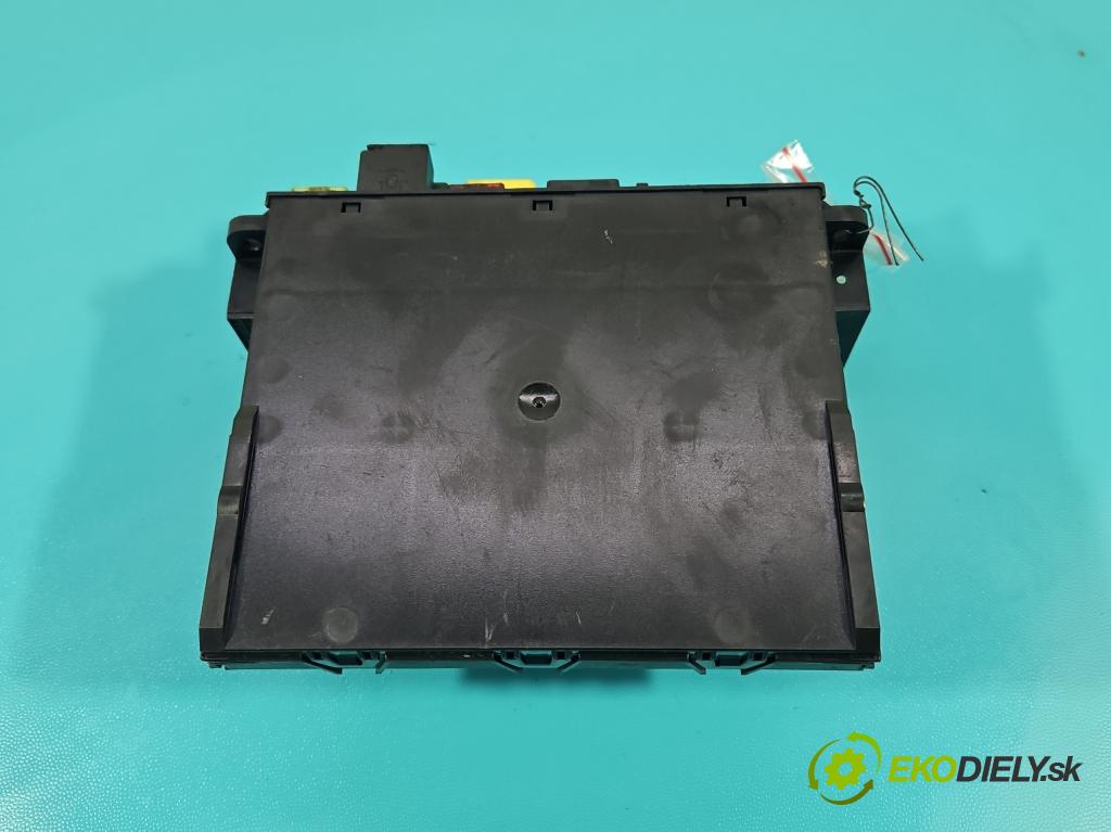 Mercedes C W203 2000-2007 2,2.0 cdi 116 hp manual 85 kW 2148 cm3 4- skříňka pojistková 0025459301 (Pojistkové skříňky)