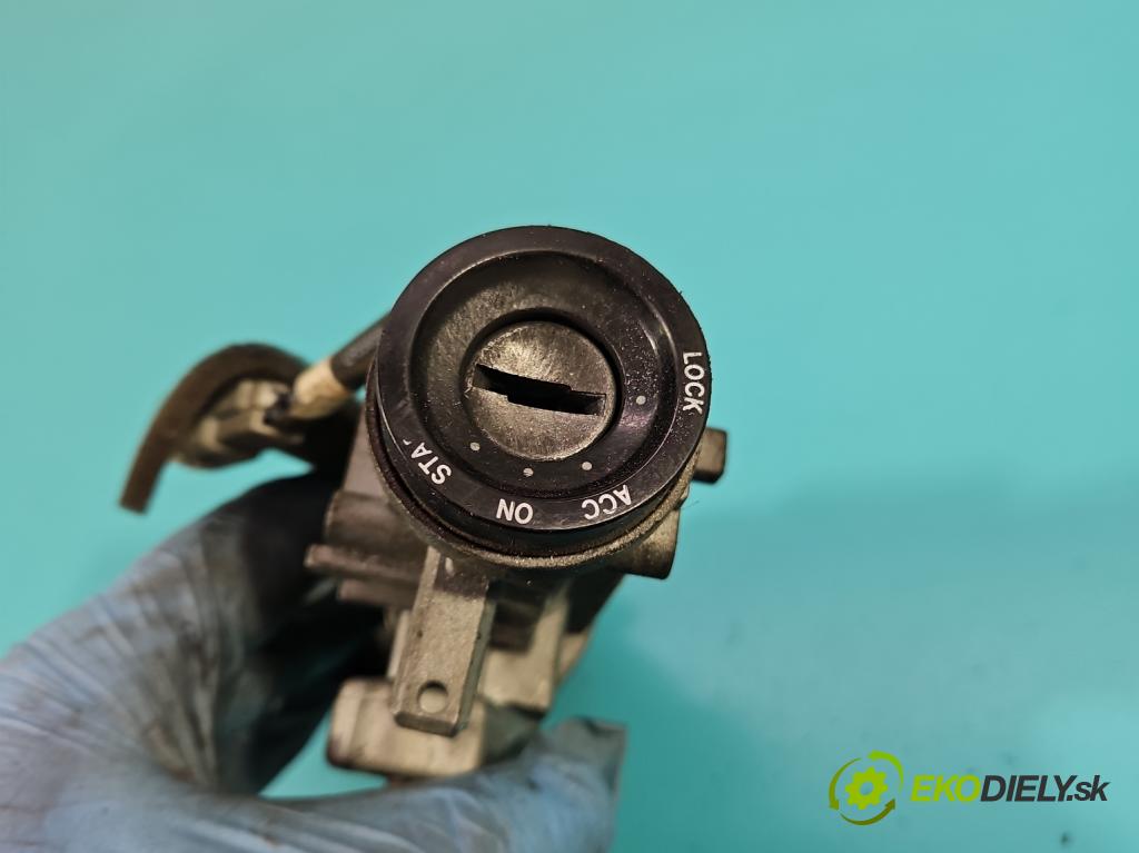 Daewoo Lanos 1.5 16V 100 HP manual 73,2 kW 1498 cm3 4- Spínačka  (Spínacia skrinka)