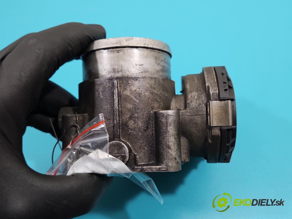 Audi A4 B5 1994-2001 1.8 T 150 HP manual 110 kW 1781 cm3 4- klapka 06B133062B (Škrtiaca klapka)