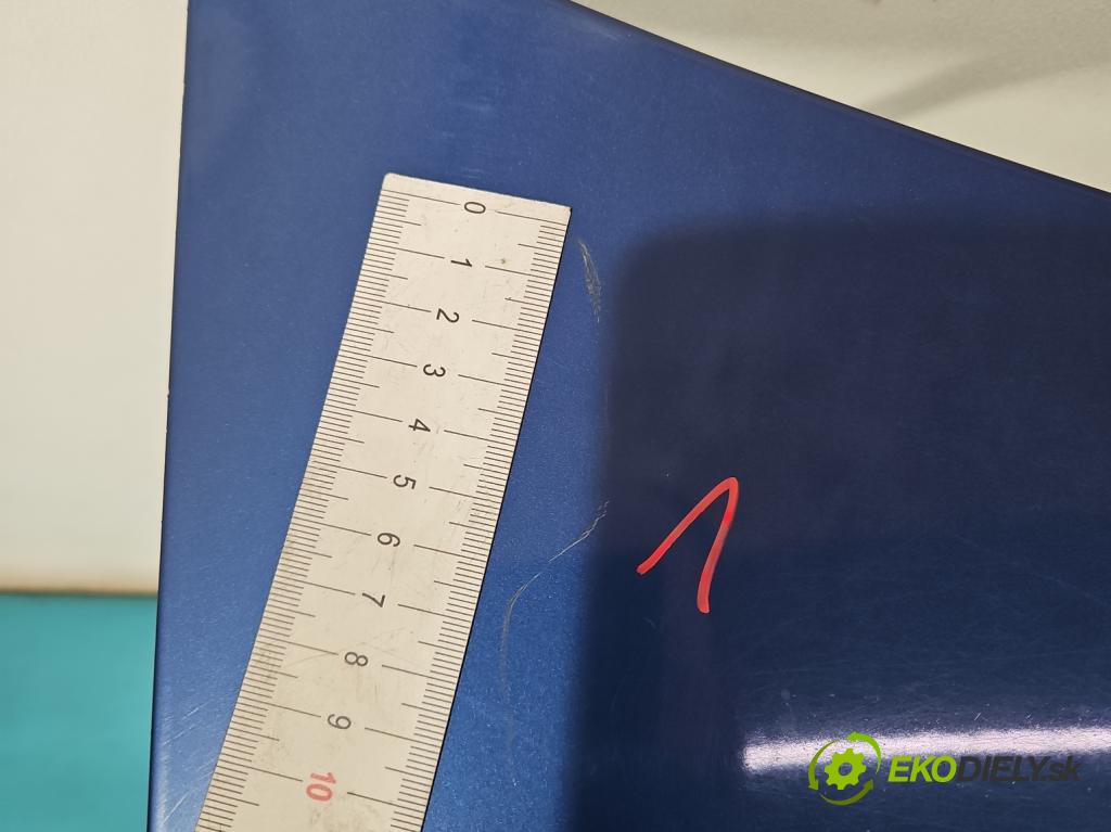 Vw Passat B5 1995-2005 1.6b 101 hp manual 74 kW 1595 cm3 4- zadní kufrové dveře  (Zadní kapoty)