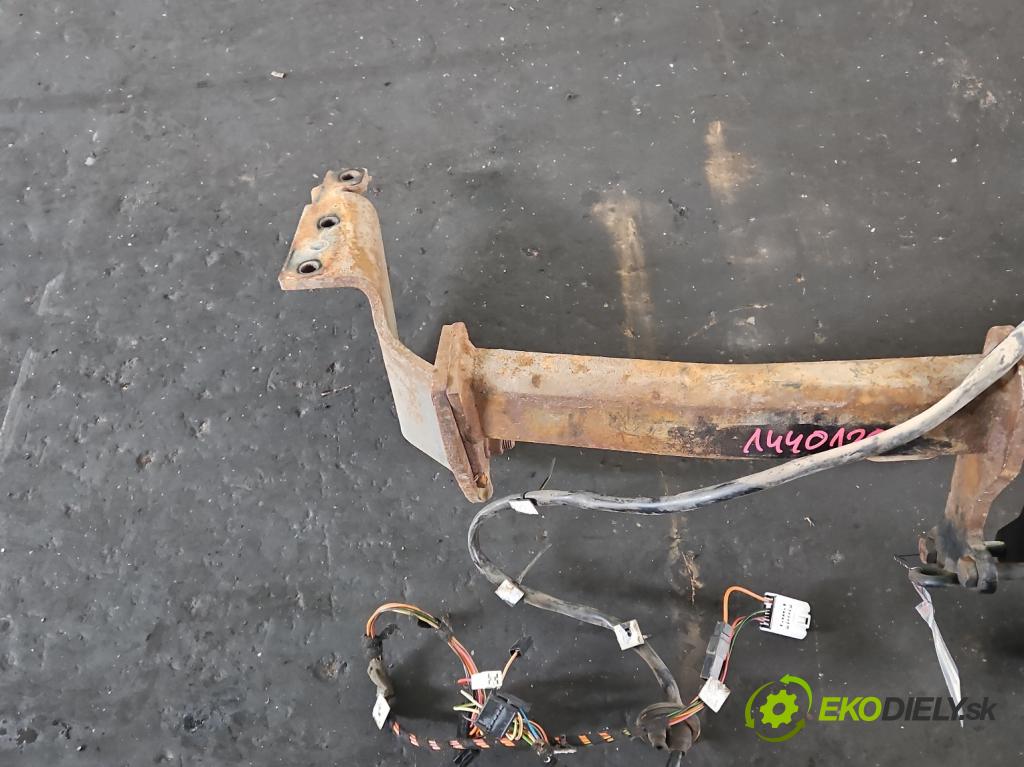 Peugeot 4007 2007-2012 2.2 hdi 156 hp automatic 115 kW 2179 cm3 5- oko tažné  (Tažná zařízení)