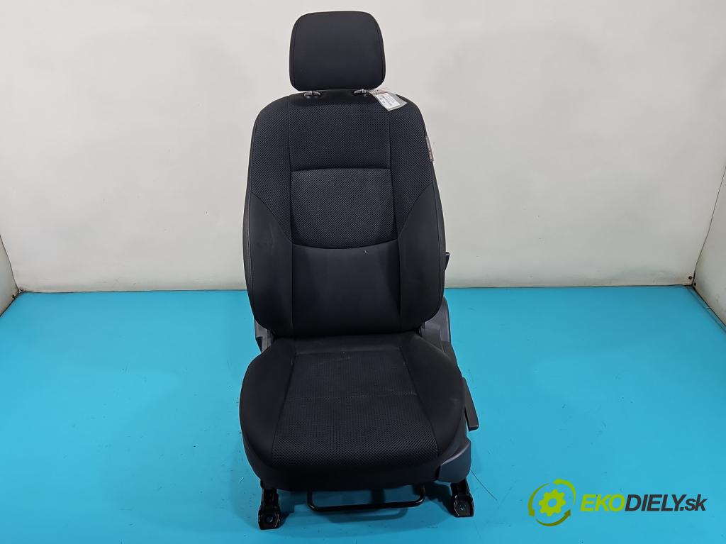 Hyundai I30 I 2007-2012 1.6 16V 122 HP manual 89,7 kW 1591 cm3 5- Sedačka ľavý  (Sedačka, sedadlo)