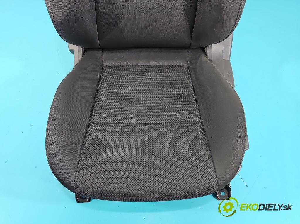 Hyundai I30 I 2007-2012 1.6 16V 122 HP manual 89,7 kW 1591 cm3 5- Sedačka ľavý  (Sedačka, sedadlo)