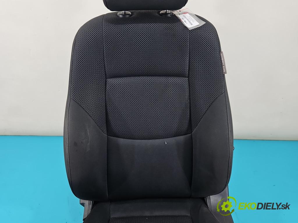 Hyundai I30 I 2007-2012 1.6 16V 122 HP manual 89,7 kW 1591 cm3 5- Sedačka ľavý  (Sedačka, sedadlo)