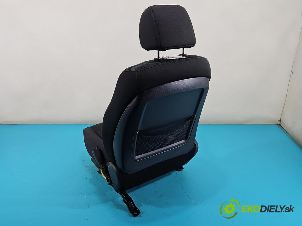 Hyundai I30 I 2007-2012 1.6 16V 122 HP manual 89,7 kW 1591 cm3 5- Sedačka pravý  (Sedačka, sedadlo)