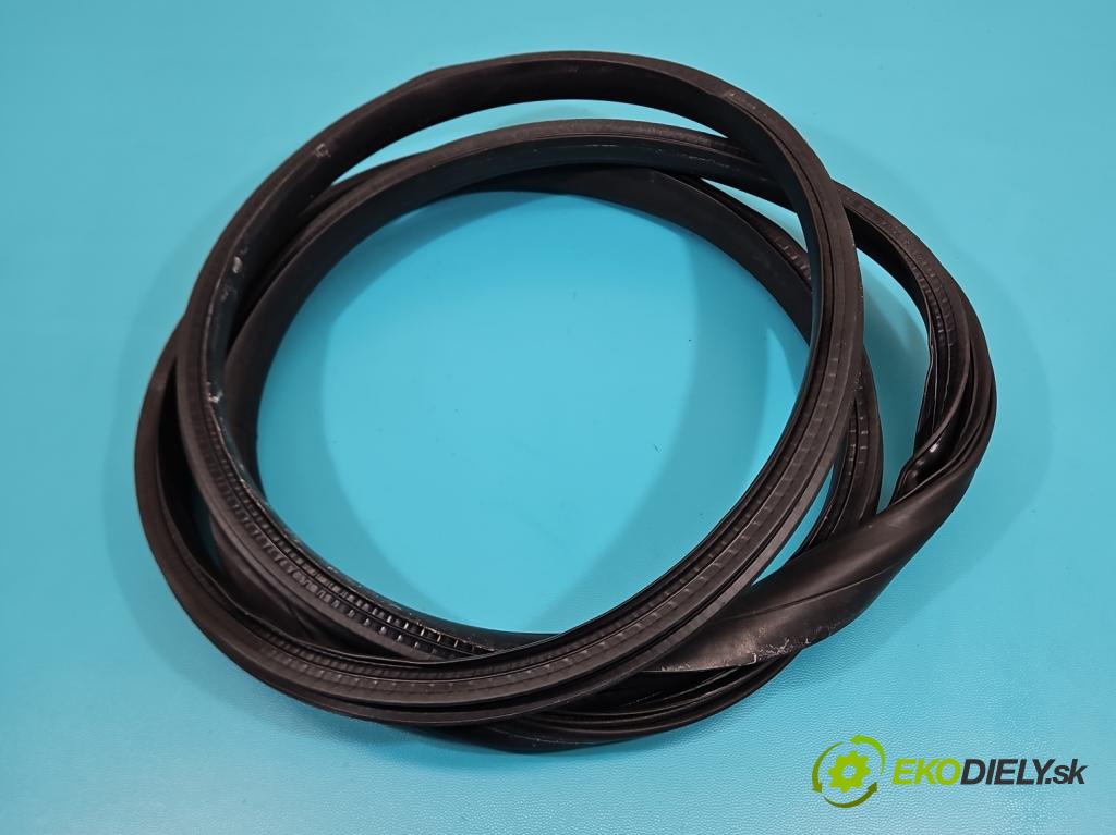 Renault Megane IV 2016-2024 1.5 dci 116 hp automatic 85 kW 1461 cm3 4- Těsnění: dveře zadní pravé  (Ostatní)