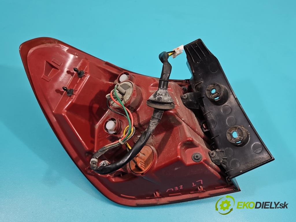 Kia Rio IV 2016-2023 1.4 crdi 90 HP manual 66 kW 1396 cm3 5- svetlo / reflektor zadné pravé 92402-H8 (Kľučka dverí ostatné)