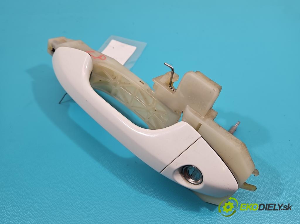 Kia Rio IV 2016-2023 1.4 crdi 90 HP manual 66 kW 1396 cm3 5- rukoväť predné ľavé mimo:  (Vonkajšie predné ľavé)