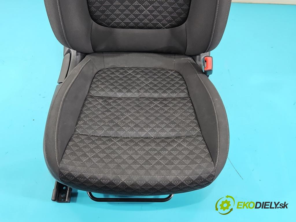 Kia Rio IV 2016-2023 1.4 crdi 90 HP manual 66 kW 1396 cm3 5- Sedačka pravý  (Sedačka, sedadlo)