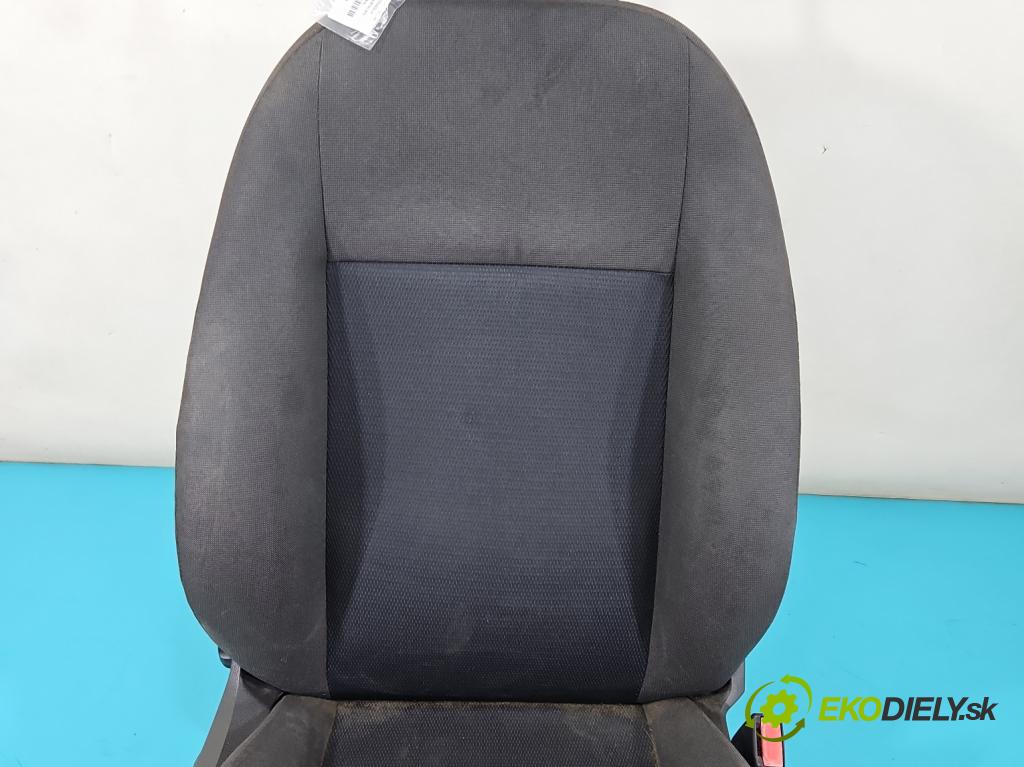 Ford Focus Mk2 2004-2011 1.6 tdci 90 HP manual 66 kW 1560 cm3 5- Sedačka pravý  (Sedačka, sedadlo)