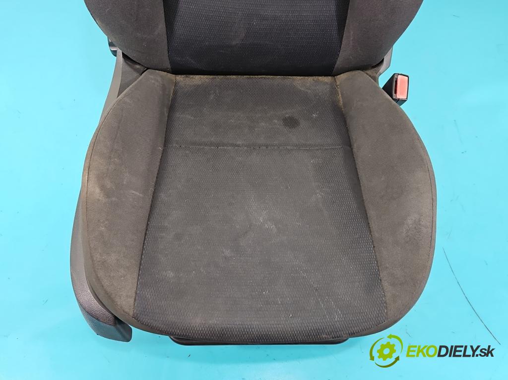 Ford Focus Mk2 2004-2011 1.6 tdci 90 HP manual 66 kW 1560 cm3 5- Sedačka pravý  (Sedačka, sedadlo)