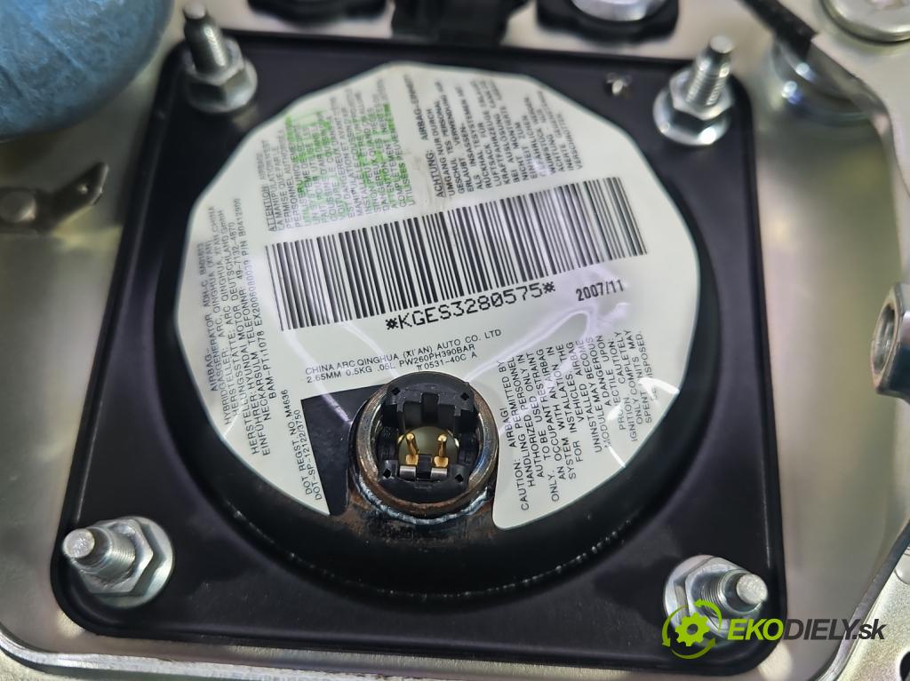 Hyundai I30 I 2007-2012 1.6 16V 122 HP manual 89,7 kW 1591 cm3 5- volant  (Volant)