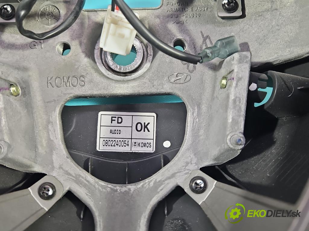 Hyundai I30 I 2007-2012 1.6 16V 122 HP manual 89,7 kW 1591 cm3 5- volant  (Volant)