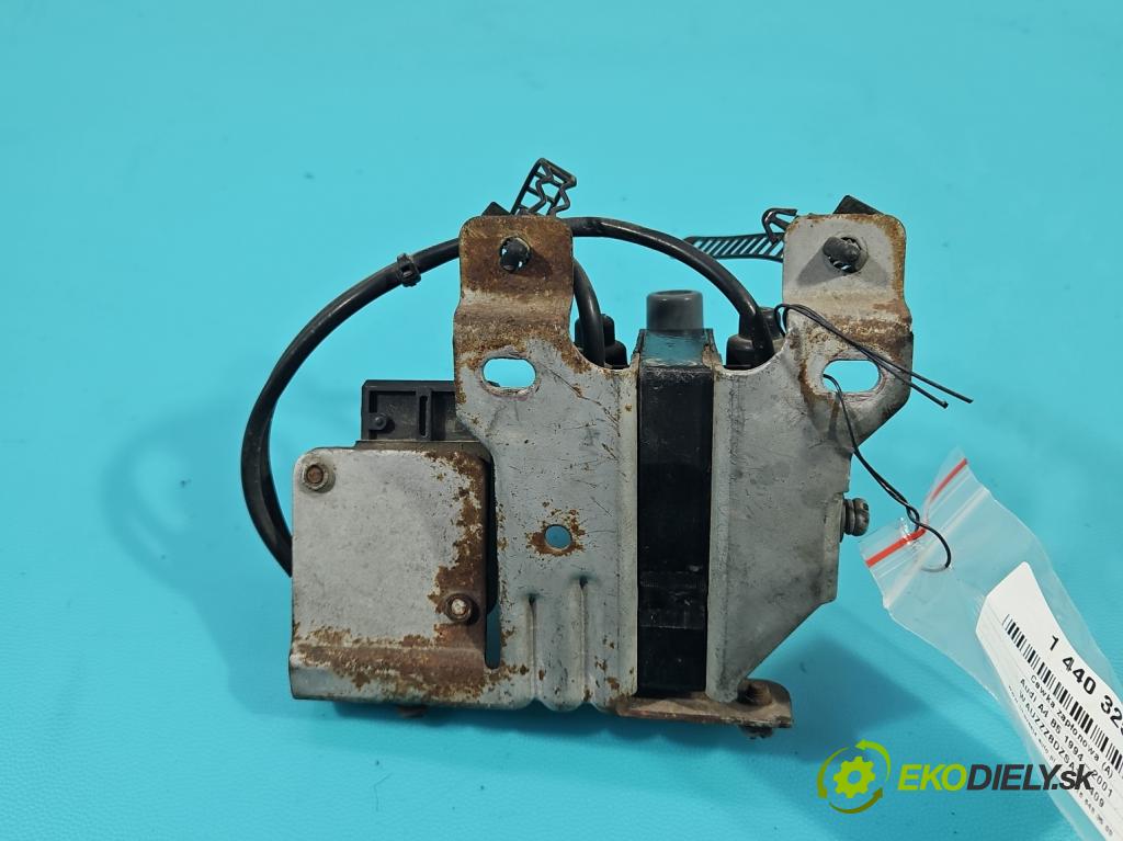 Audi A4 B5 1994-2001 1.6 8v 101 HP manual 74 kW 1595 cm3 4- cievka zapaľovacia  (Zapaľovacia cievka)