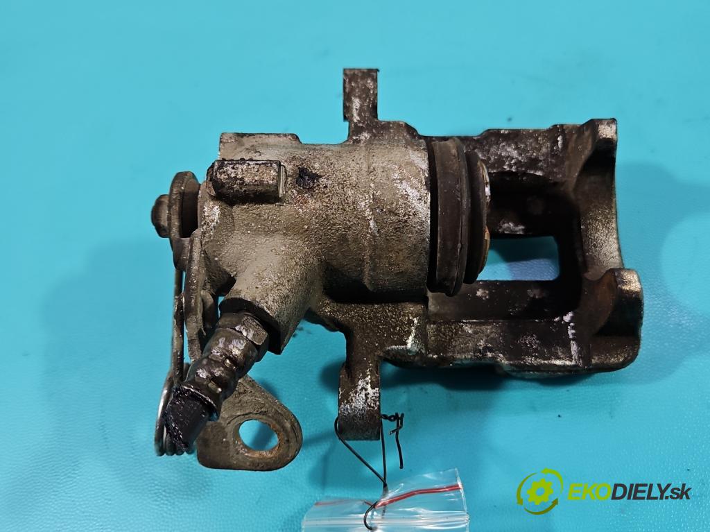 Audi A4 B5 1994-2001 1.6 8v 101 HP manual 74 kW 1595 cm3 4- brzdič zadné pravý  (Ostatné)