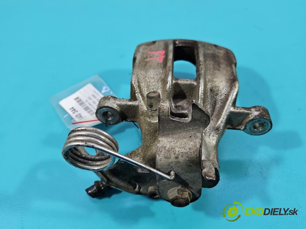 Audi A4 B5 1994-2001 1.6 8v 101 HP manual 74 kW 1595 cm3 4- brzdič zadné pravý  (Ostatné)