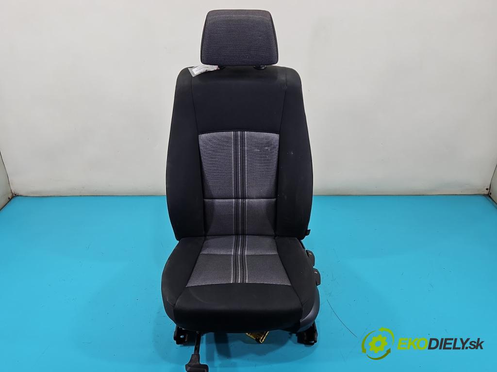 Bmw X1 E84 2009-2015 2.0d 143 HP manual 105 kW 1995 cm3 5- Sedačka ľavý  (Sedadlo)