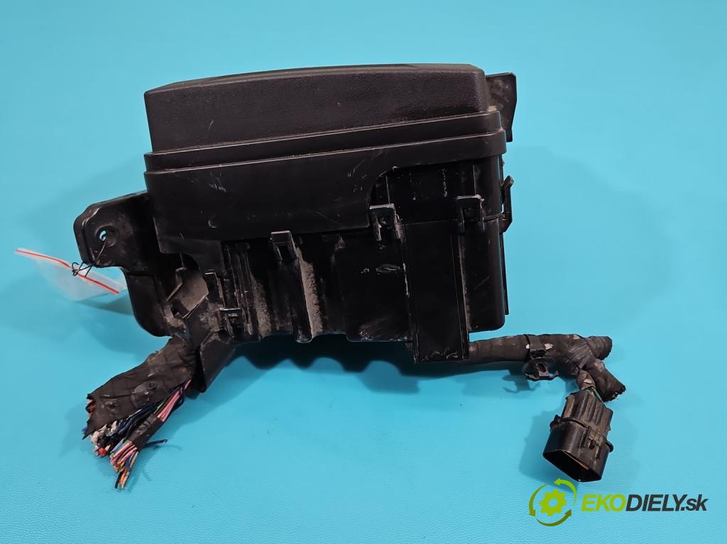 Kia Rio IV 2016-2023 1.4 crdi 90 hp manual 66 kW 1396 cm3 5- skříňka pojistková 91950-H8320 (Pojistkové skříňky)