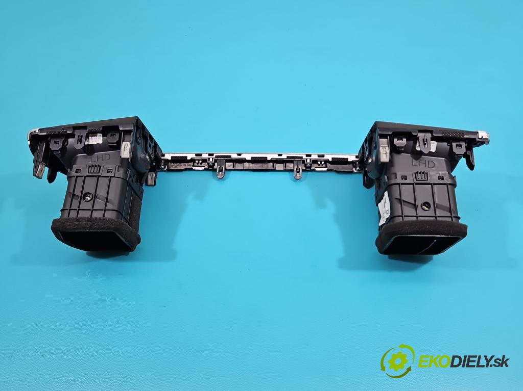 Kia Rio IV 2016-2023 1.4 crdi 90 HP manual 66 kW 1396 cm3 5- Mřížka: kúrenia stredová 8974-10000 (Mriežka kúrenia (fukár))