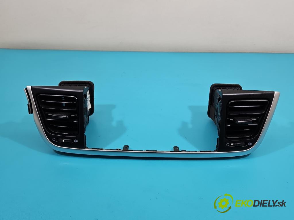 Kia Rio IV 2016-2023 1.4 crdi 90 HP manual 66 kW 1396 cm3 5- Mřížka: kúrenia stredová 8974-10000 (Mriežka kúrenia (fukár))