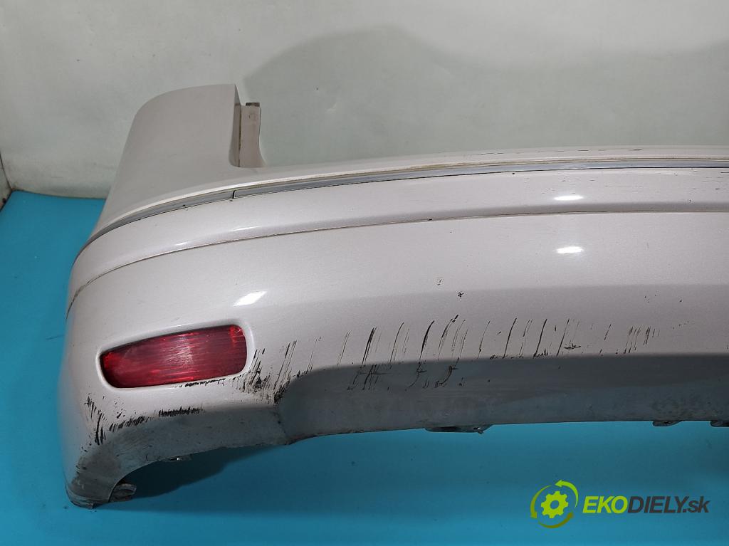 Hyundai I30 I 2007-2012 1.6 16V (G4LA) 122 hp manual 89,7 kW 1591 cm3 5- nárazník zadní  (Klika dveří ostatní)