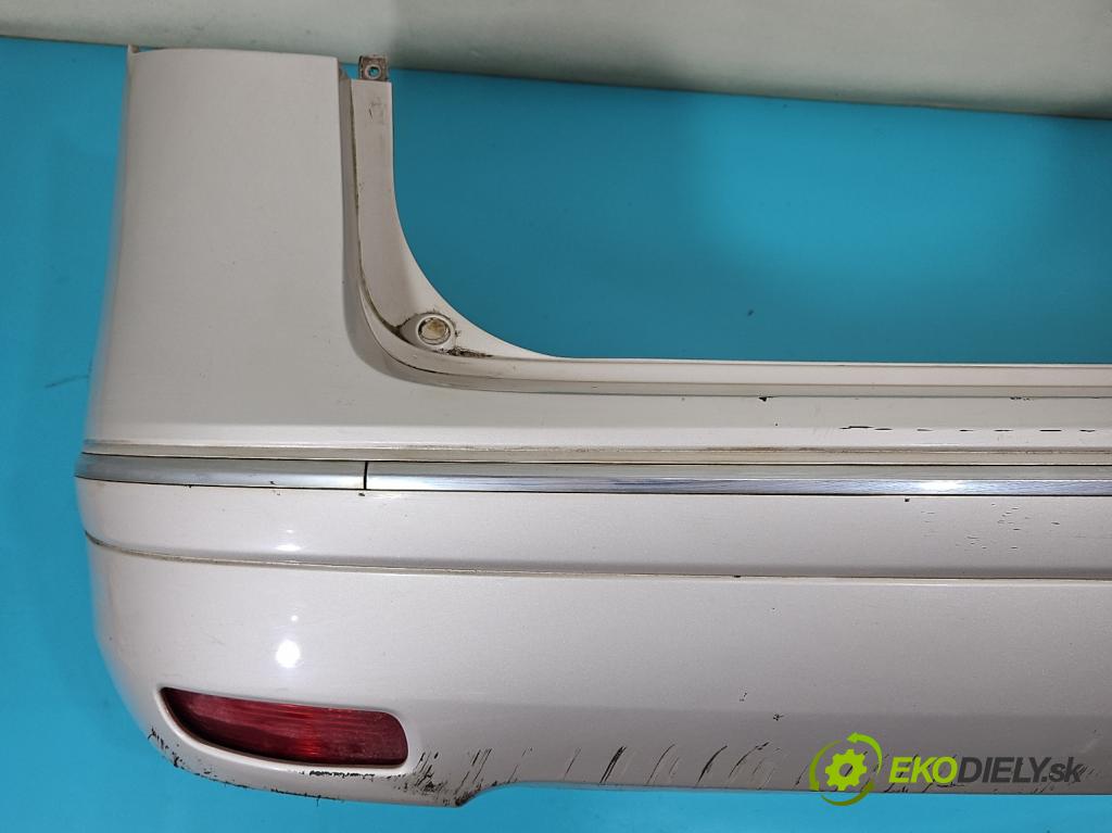 Hyundai I30 I 2007-2012 1.6 16V (G4LA) 122 hp manual 89,7 kW 1591 cm3 5- nárazník zadní  (Klika dveří ostatní)