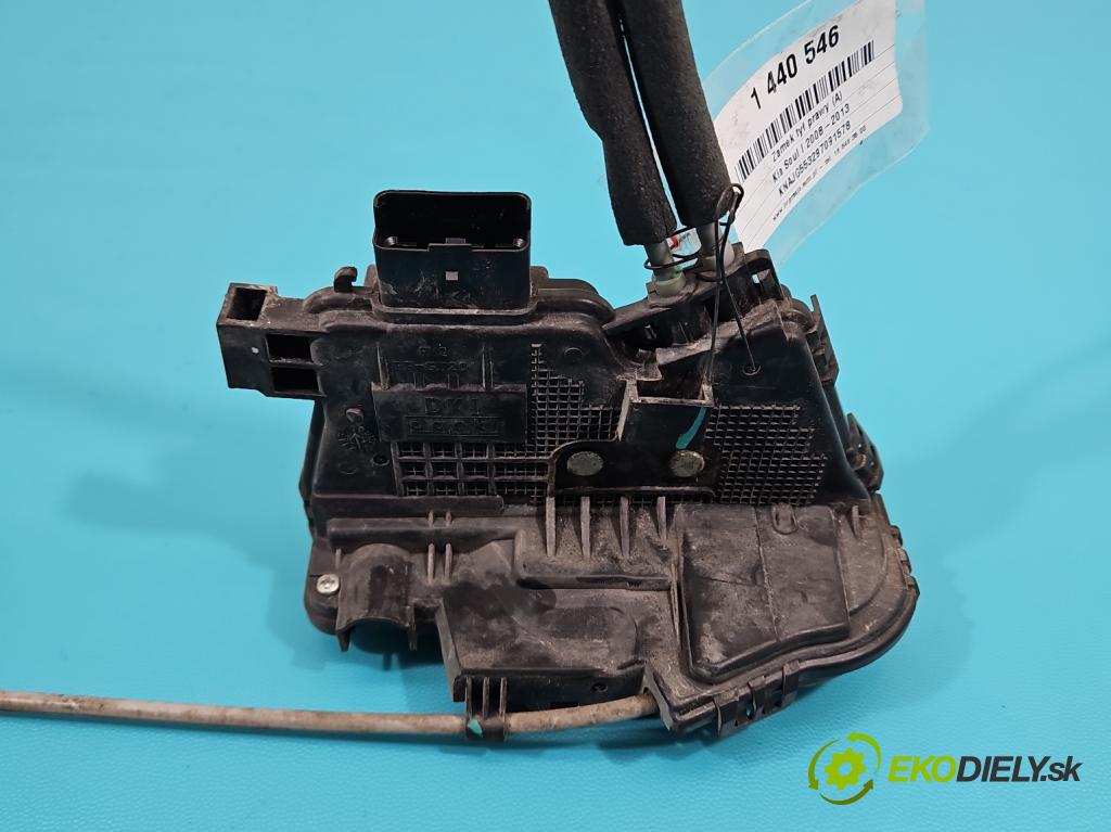 Kia Soul I 2008-2013 1.6 crdi 128 hp manual 94 kW 1582 cm3 5- zámek zadní pravý